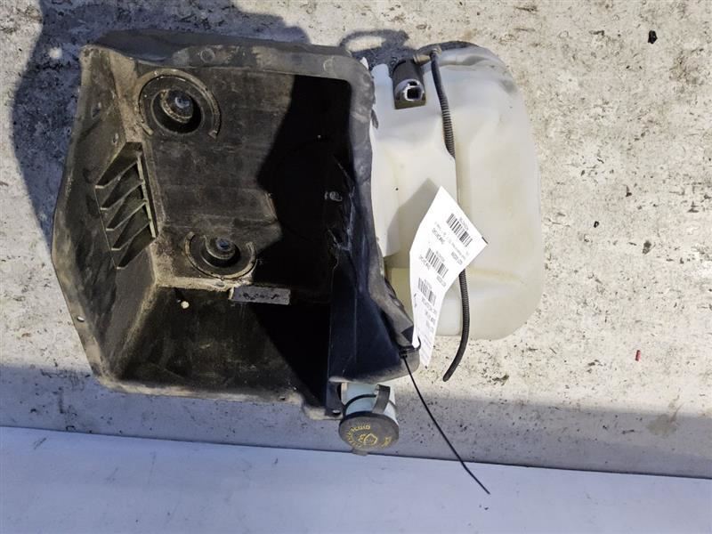 Wash Reservoir Includes Pump Fits 09-14 FORD F150 PICKUP 3342798