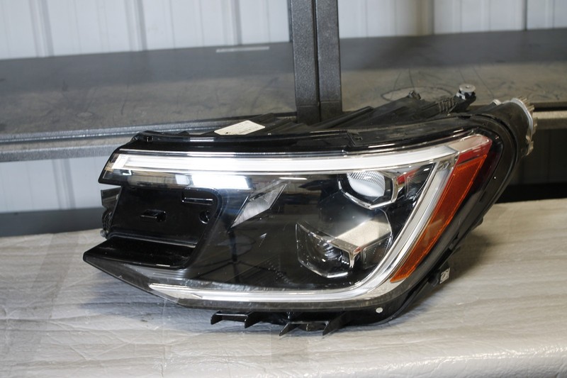 2024-2025 Volkswagen Atlas Cross Sport Left Driver Side Led Headlight Oem