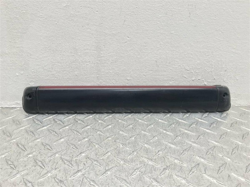 2000 CHEVROLET BLAZER S10 HIGH MOUNTED STOP LAMP OEM 15030038