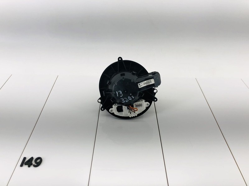 13-18 BMW 320I F30 FRONT DASHBAORD PANEL HVAC AIR VENT FAN BLOWER MOTOR OEM