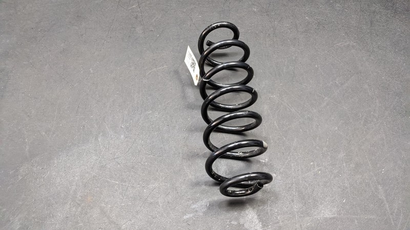 Rear Right Left Coil Spring 2021 Toyota RAV4 48231-0R241 2019 2020 2022 - 2024