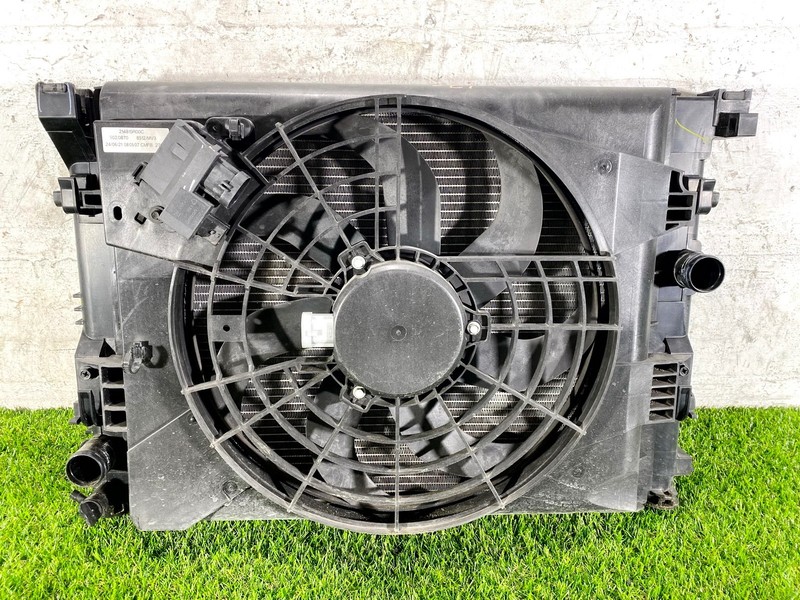 18-21 NISSAN KICKS VERSA 1.6L ENGINE RADIATOR & FAN MOTOR W/ AC CONDENSER OEM