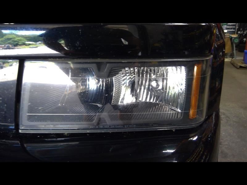 Driver Left Headlight Fits 04-12 CANYON 1404300