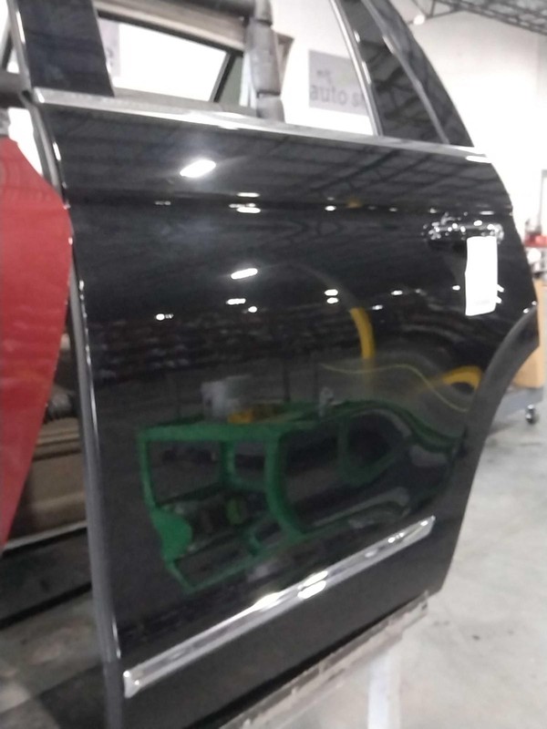 2021 Lincoln Navigator Left Rear Door Black OEM 658637, 101K Miles