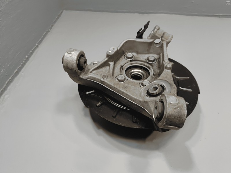 Nissan Rogue AWD 2021-2025 Rear Left Driver Side Spindle Knuckle Wheel Hub OEM