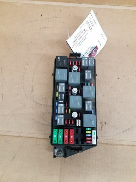 Fuse Box Engine Fits 04 DEVILLE 247978