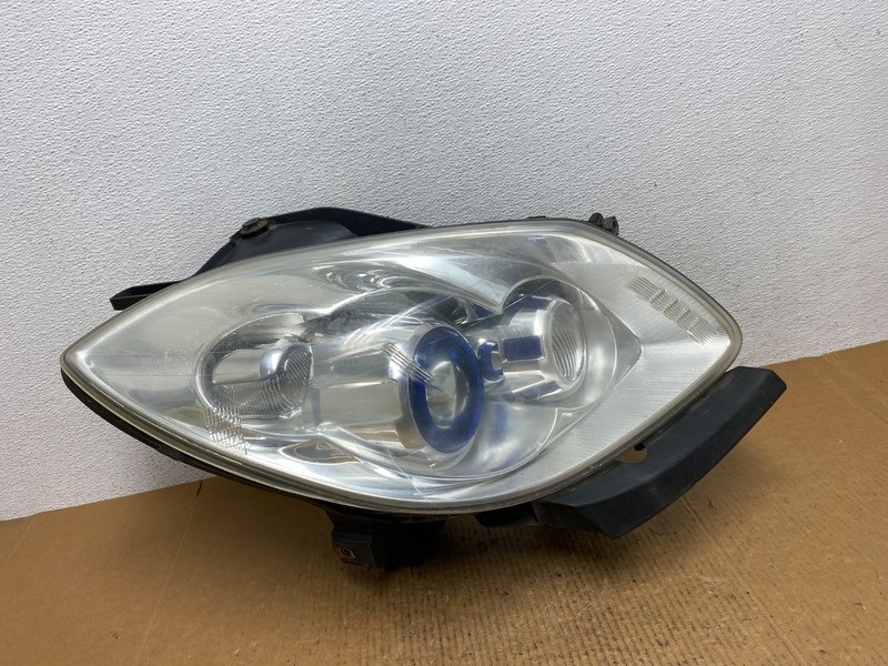 2008-2012 Buick Enclave Right Passenger Headlight Xenon Hid Two Ballast AE1244