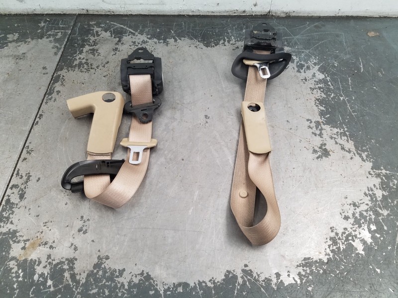 2012 Chevy Corvette C6 Seat Belt Set #6296 G5