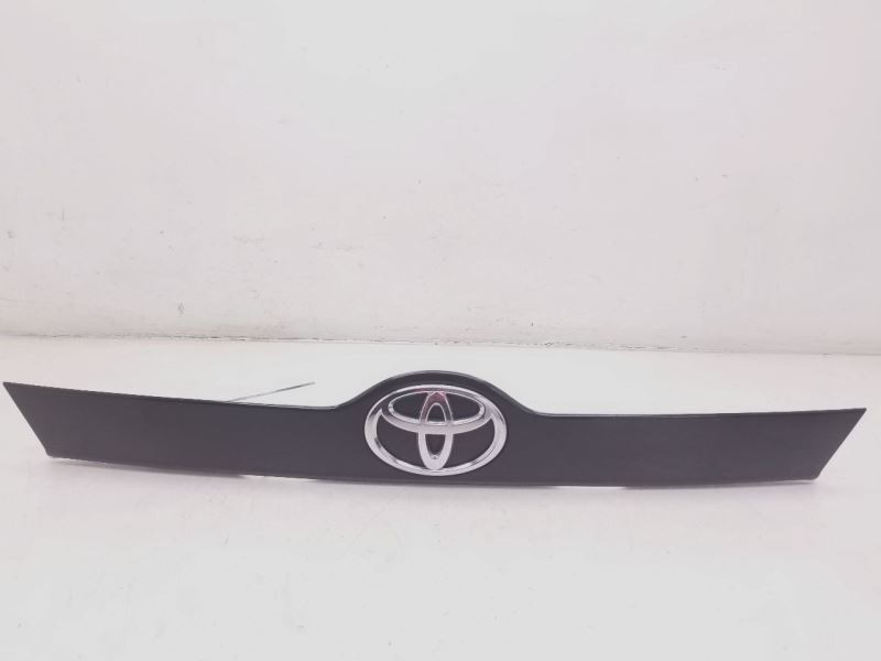 2013 TOYOTA CAMRY LE REAR TAIL FINISH PANEL