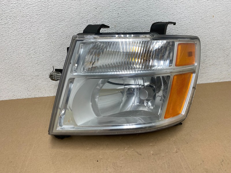 2012 to 2021 Nissan NV1500 NV2500 NV3500 Left Driver Headlight AE6646 DW