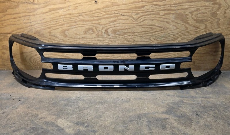 2021 2022 2023 2024 FORD BRONCO SPORT Front Bumper GRILL GRILLE W/ Emblem OEM