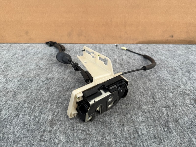 FORD BRONCO 2021-2025 OEM FRONT LEFT DRIVER DOOR LATCH LOCK ASSEMBLY