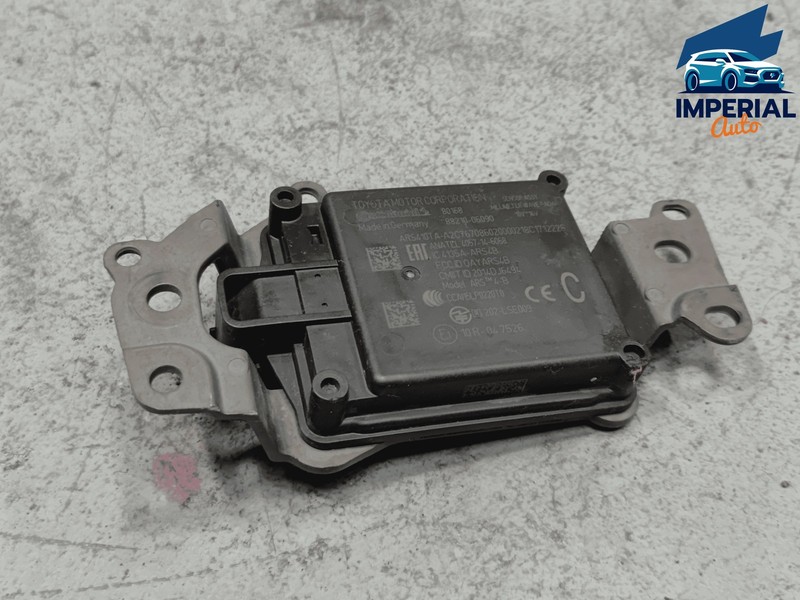 2019-2020 TOYOTA CAMRY FRONT CRUISE CONTROL DISTANCE SENSOR RADAR MODULE OEM