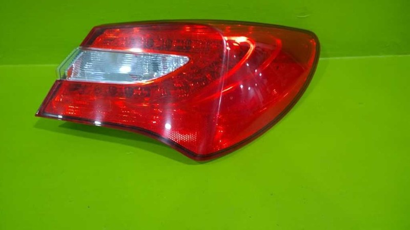 11 12 13 14 200 SDN PASSENGER RIGHT TAILLIGHT LAMP OEM 3405-20