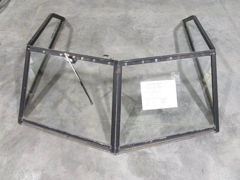 1988 StarCraft Select 191 Cuddy Boat Windshield Window Glass 63"