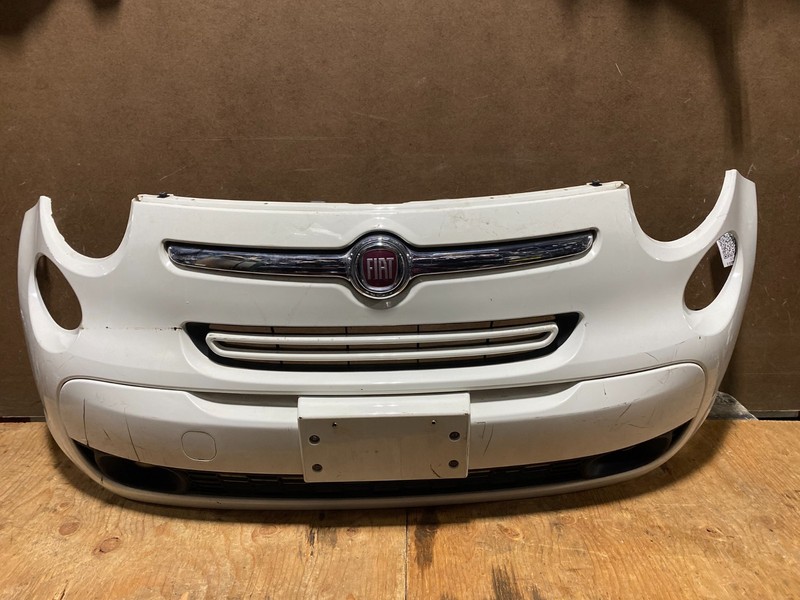 2014 to 2017 Fiat 500L Front Bumper Cover Grill Grille X3604 PS