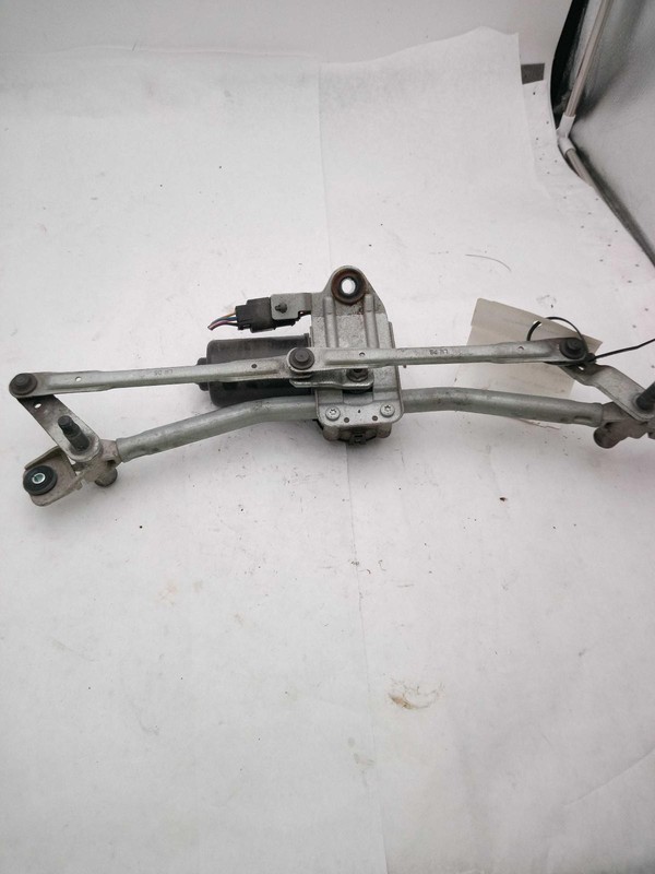 Used Windshield Wiper Motor fits: 2015 Hyundai Tucson hydrogen FCV Grade A