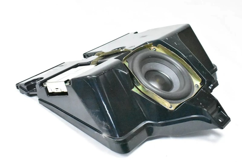 03-19 Maserati Quattroporte GranTurismo Front Bose Subwoofer Sound Speaker OEM