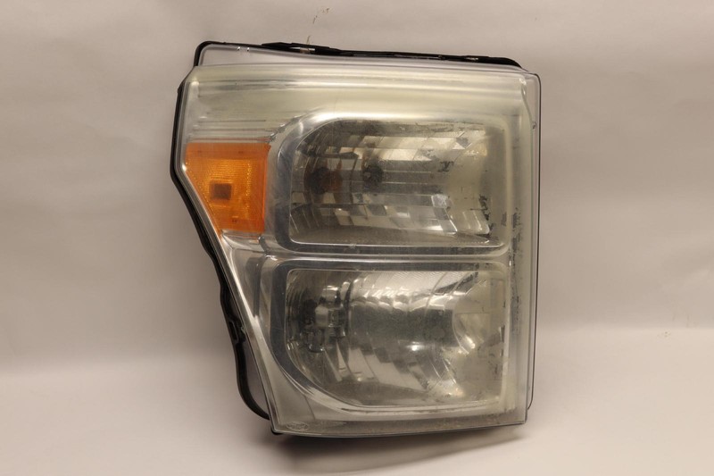 2011-2016 FORD F250 SD RIGHT PASSENGER SIDE HEADLIGHT COMPOSITE HEADLAMP OEM