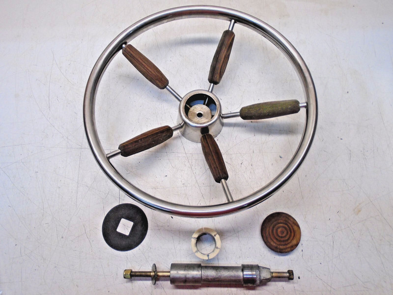 ZZ1 STEERING WHEEL ASSEMBLY 5 SPOKES w/ CENTER WOOD CAP 15"