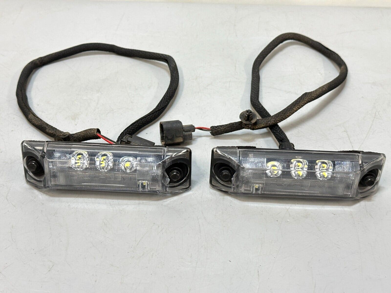 ✅ RAM 1500-3500 BED CARGO LAMP LIGHT LEFT&RIGHT SIDE TRUCK BED OEM MOPAR 10-2018