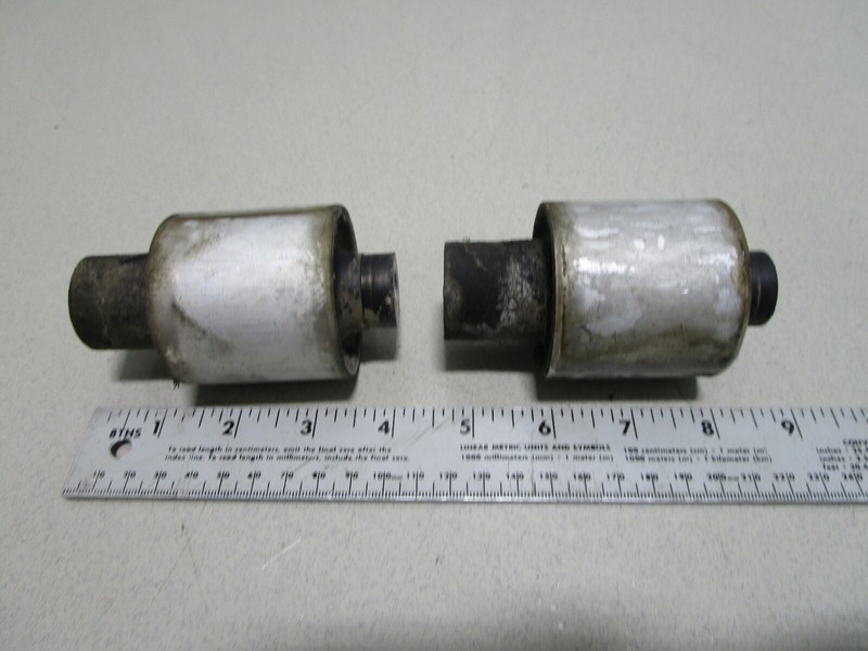 67F-44555-00-00 Yamaha Outboard 75 HP 4 STK Lower Mount Damper Set (2)