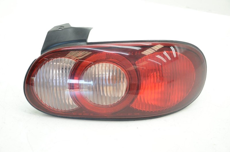 2001-2005 Mazda MX-5 Miata 1.8L Passenger Right Rear Tail Light Assembly