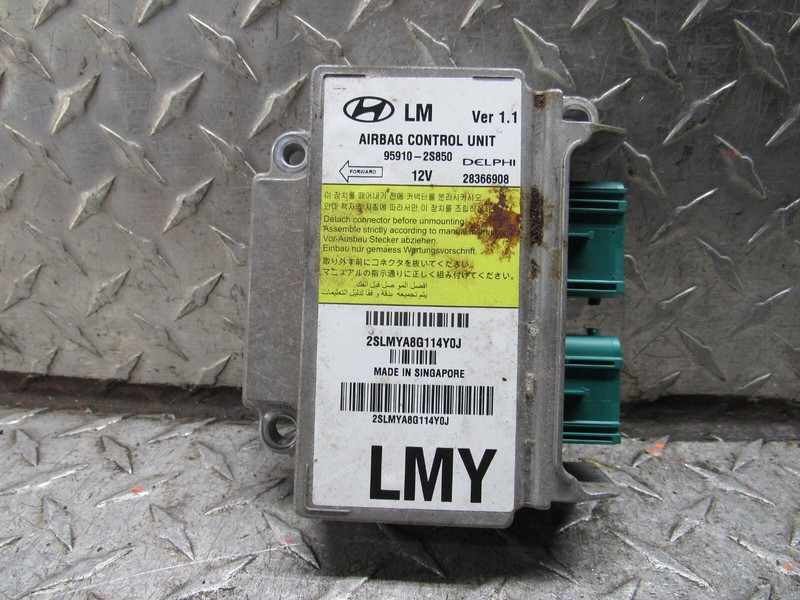2013 HYUNDAI TUCSON UNDER CENTER CONSOLE CONTROL MODULE 95910-2S850 12V