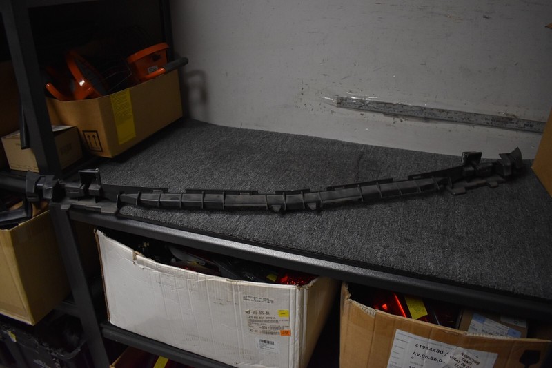 2019-2020 MERCEDES BENZ C300 4MATIC COVER SUPPORT FACTORY OEM