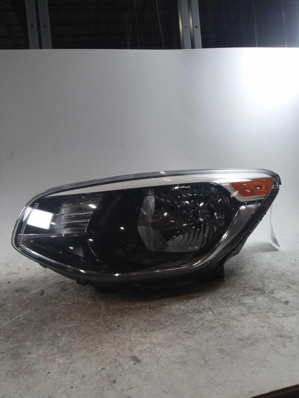 2017 Kia Soul Left Headlight Assembly Grey 631324 115k Mi FWD Halogen LED