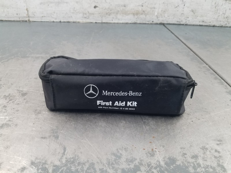 2014 Mercedes AMG E 63 S First Aid Kit #0284 S5