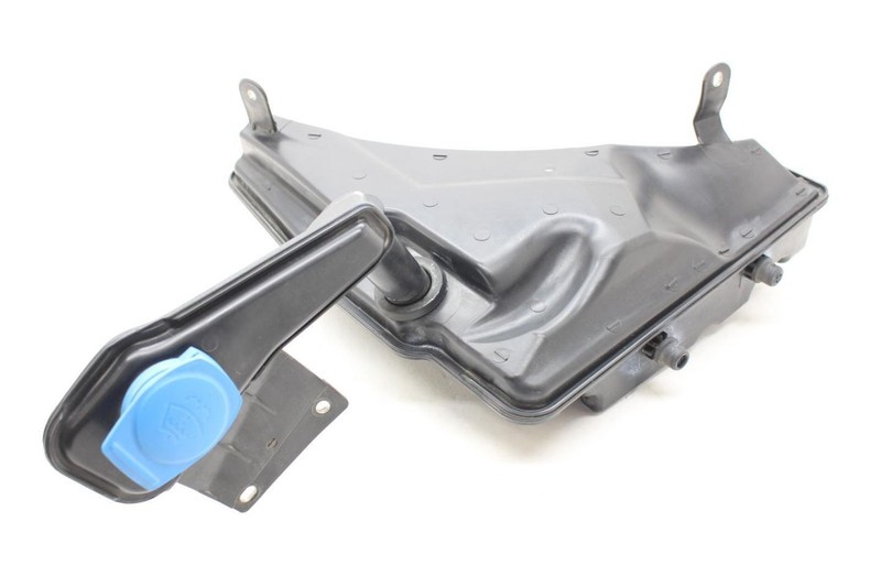 15-18 Porsche Macan 3.0L Windshield Washer Bottle Reservoir 95B955451