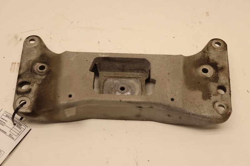2013-2015 BMW 740LI F01 F02 RWD AUTOMATIC TRANSMISSION CROSSMEMBER MOUNT OEM
