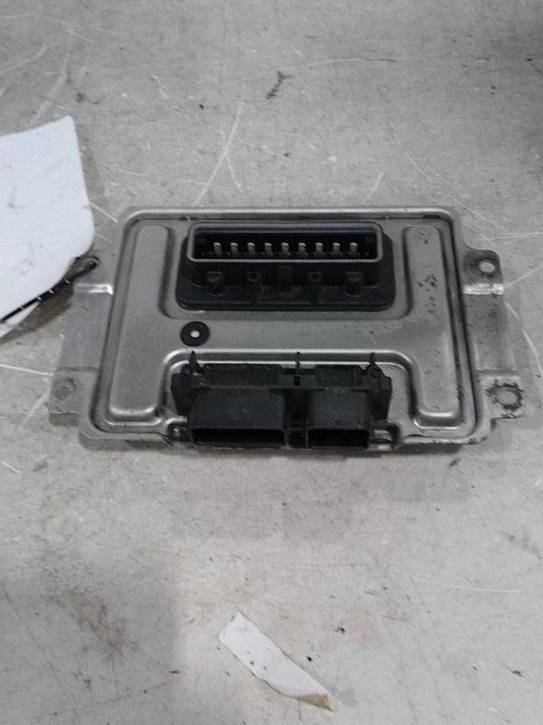 2006 Chrysler 300 Engine Control Module ECM OEM 216546 140K Miles