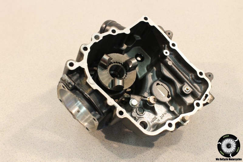 2005 Kawasaki Concours 1000 Zg1000a Output Shaft Housing Gearbox Drive ZG 05