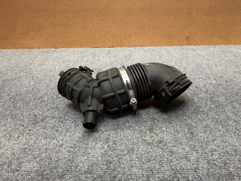 GENESIS G80 2021-2025 OEM LEFT DRIVER AIR BOX CLEANER INTAKE HOSE TUBE PIPE 3.5T