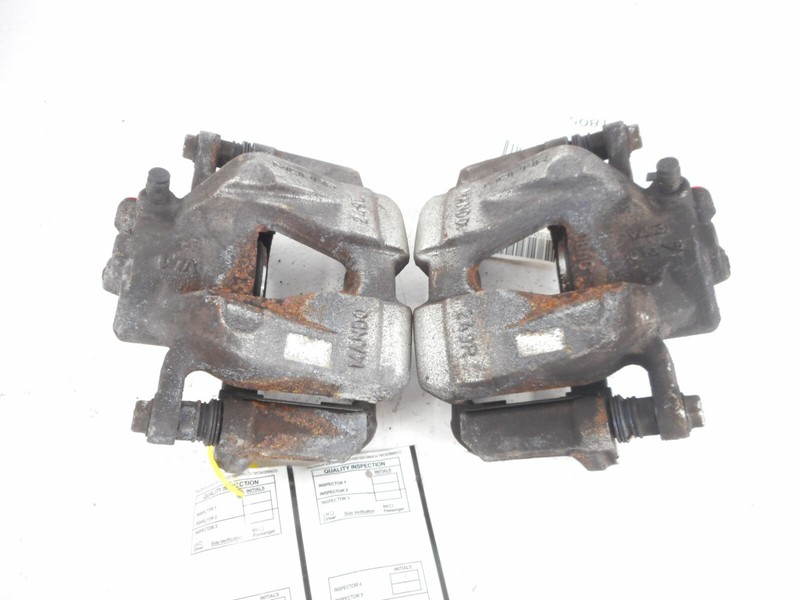 16 17 Fiat 500X Front Driver Left Passenger Right Brake Caliper Pair OEM