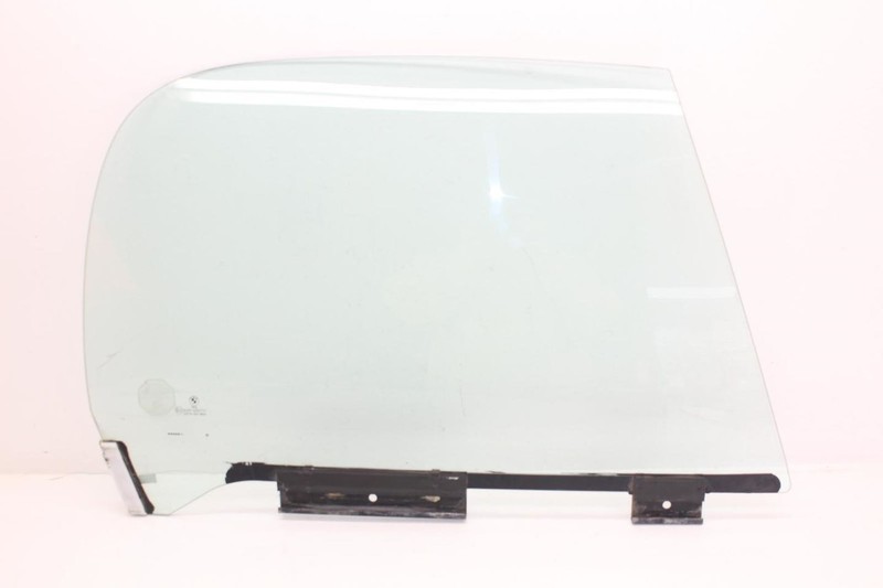 96-02 BMW Z3 Roadster 2.5L Passenger Right Front Door Window Glass