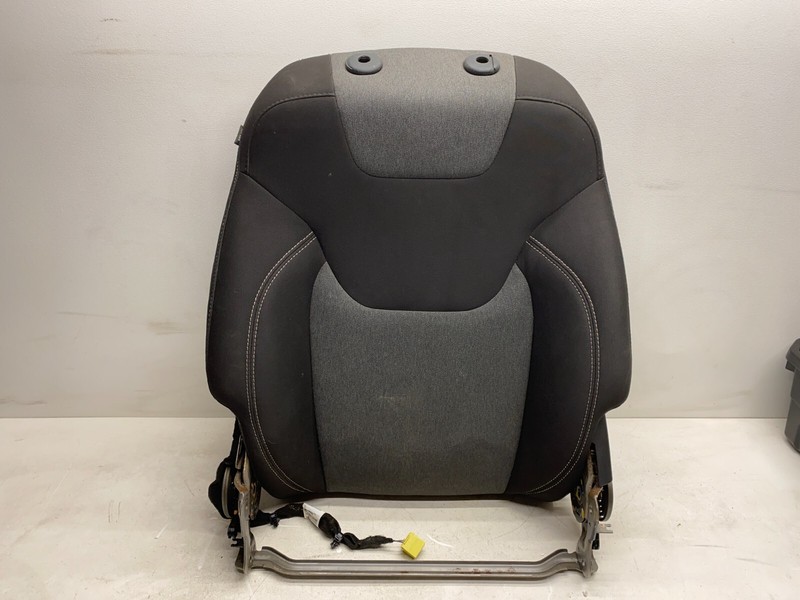 2014-2017 JEEP CHEROKEE RIGHT FRONT SEAT UPPER PORTION CLOTH BLACK/GRAY OEM