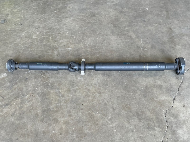 13 14 15 F12 BMW M6 Rear Driveshaft Drive Shaft Propeller RWD 4.4L OEM 1660