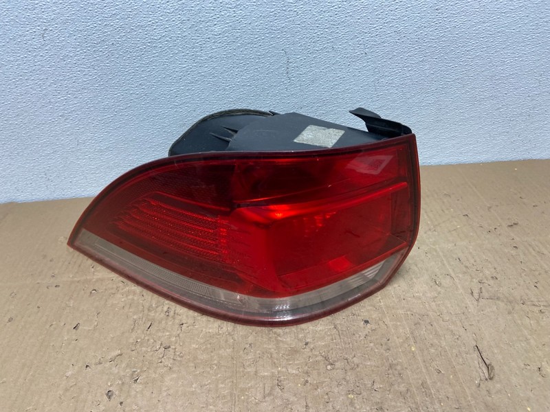2010-2014 Volkswagen Golf MK6 Wagon Left Driver LH Tail Light OEM AC0302 DW