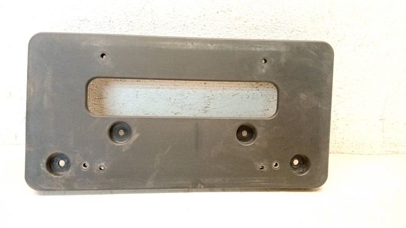 10-15 BMW F01 750i M PACKAGE FRONT BUMPER LICENSE PLATE HOLDER BRACKET OEM 07162