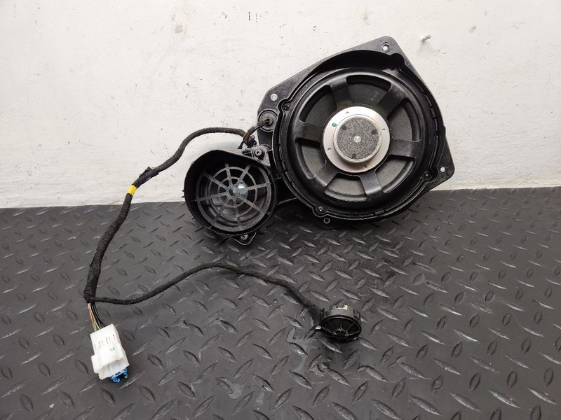 07-13 Mercedes-Benz S-Class Front Left Door Speaker Assembly OEM 2218207702
