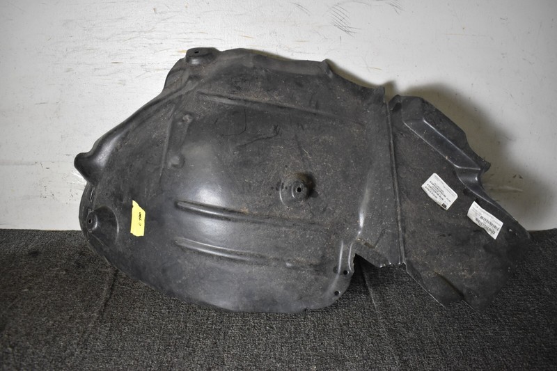 2015-2018 Mercedes-benz c300 fender liner factory oem