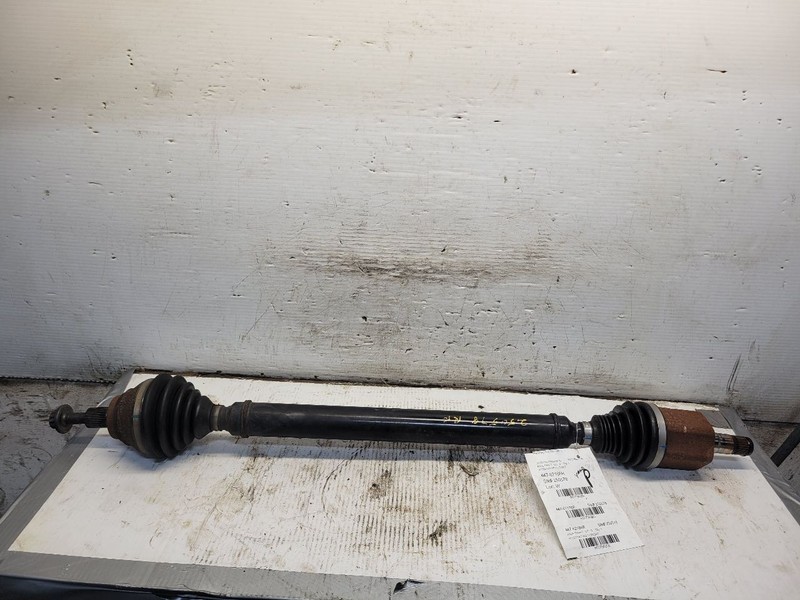 Passenger Right Axle Shaft Front Fits 14-22 PASSAT 1730255