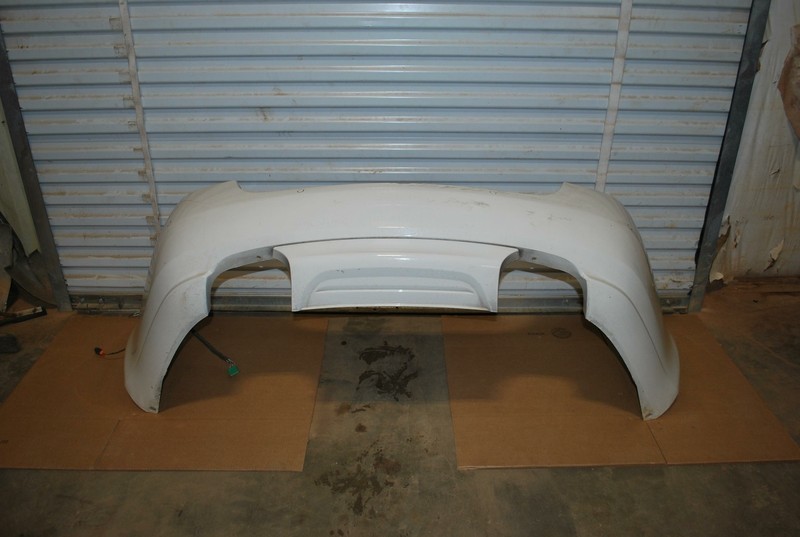 2007-2011 JAGUAR XK R REAR BUMPER BUMPER COVER ASSEMBLY W/ REBAR OEM