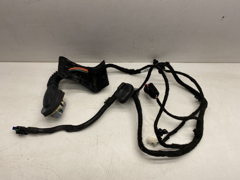 2014-2018 JEEP CHEROKEE LEFT REAR DOOR WIRE WIRING HARNESS OEM