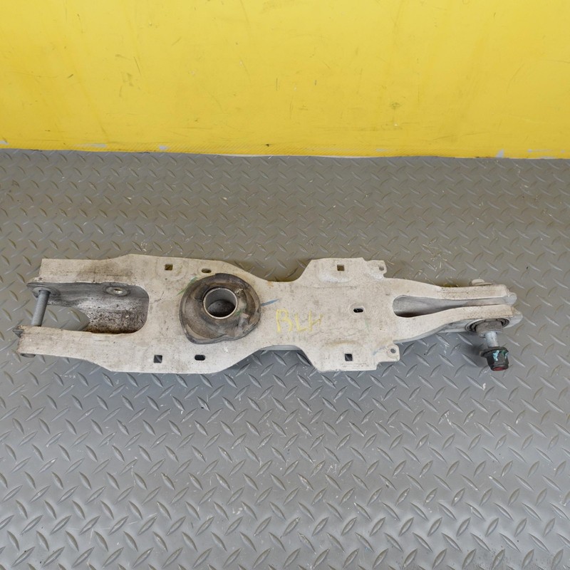 2022-2024 FORD MAVERICK AWD REAR LEFT SIDE SUSPENSION LOWER CONTROL ARM OEM