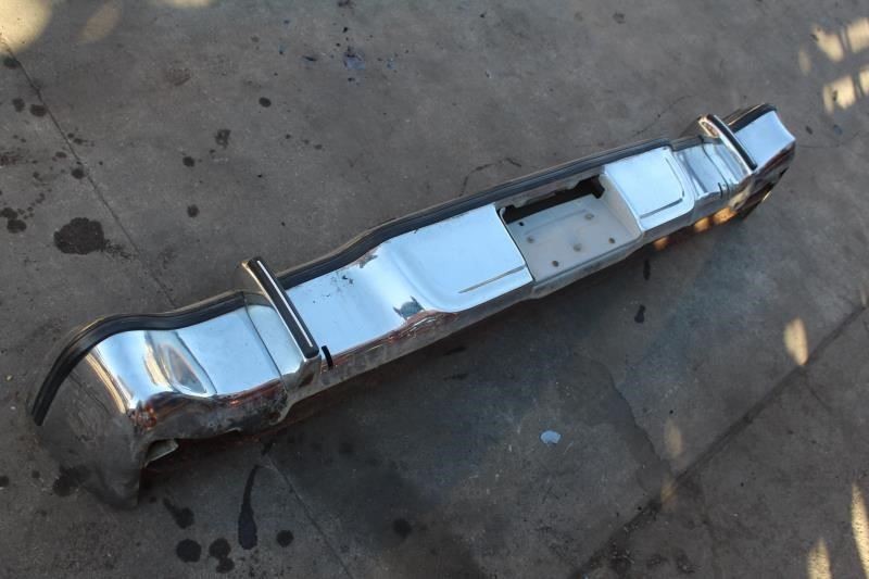 1976 LINCOLN CONTINENTAL MARK IV REAR BUMPER CHROME