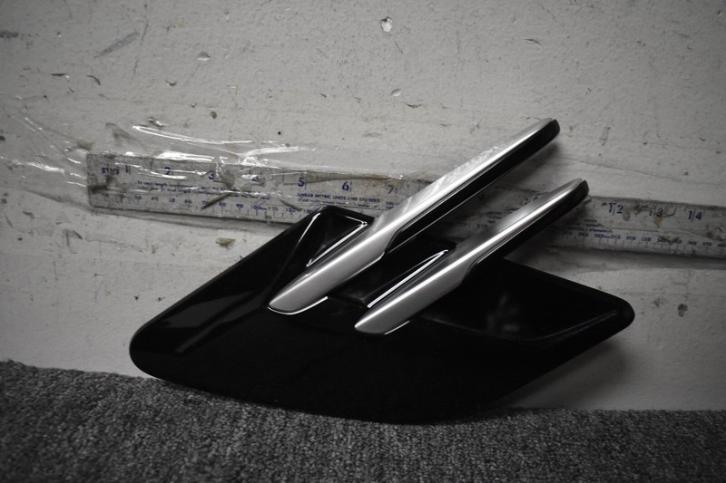 2014-2017 RANGE ROVER SPORT FENDER GRILLE TRIM LEFT SIDE FACTORY OEM